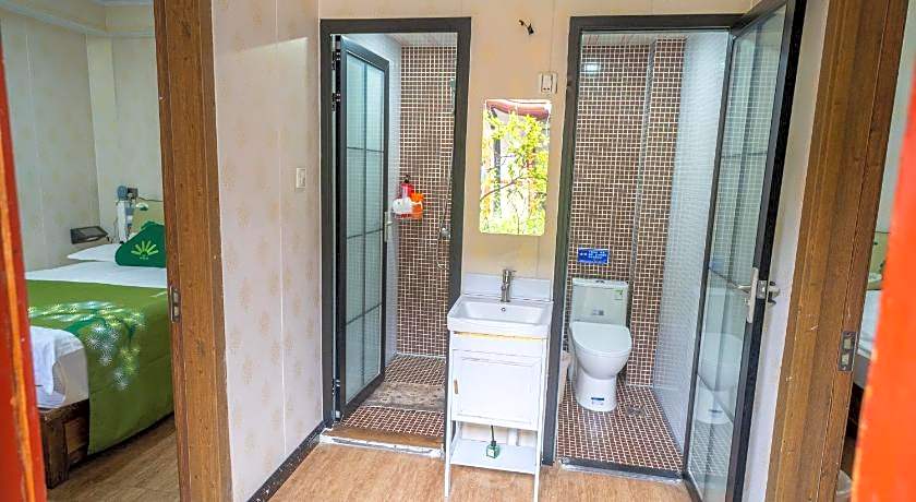 Shaoxing Luxun Native Place International Youth Hostel