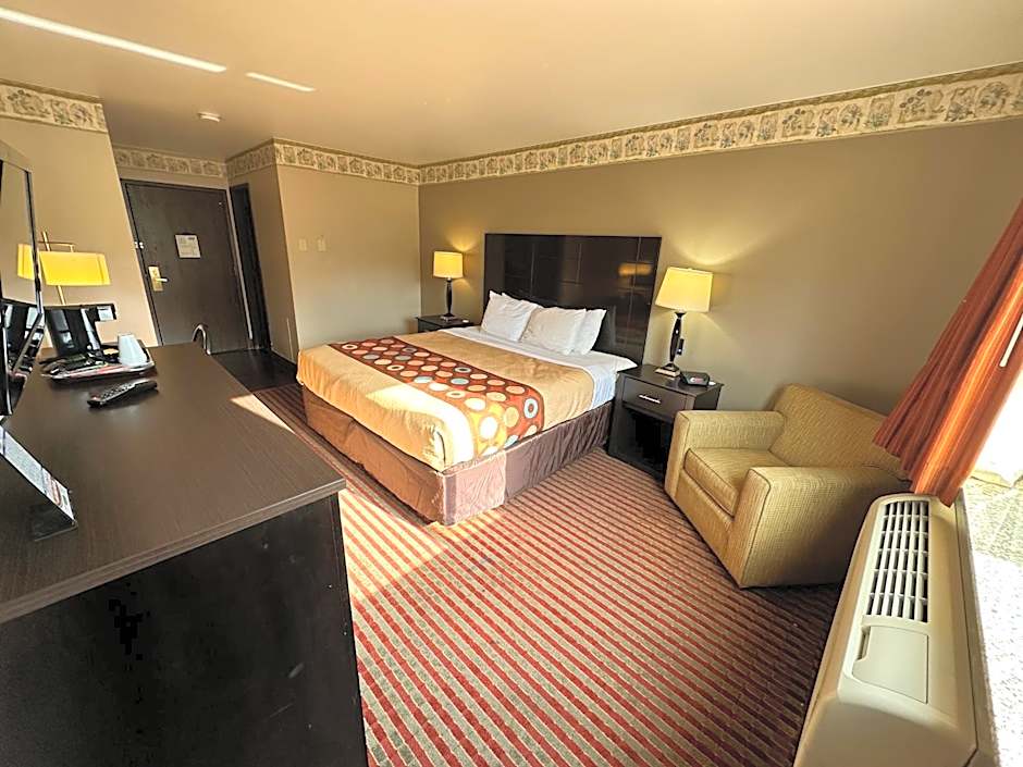 Rodeway Inn & Suites Madison East