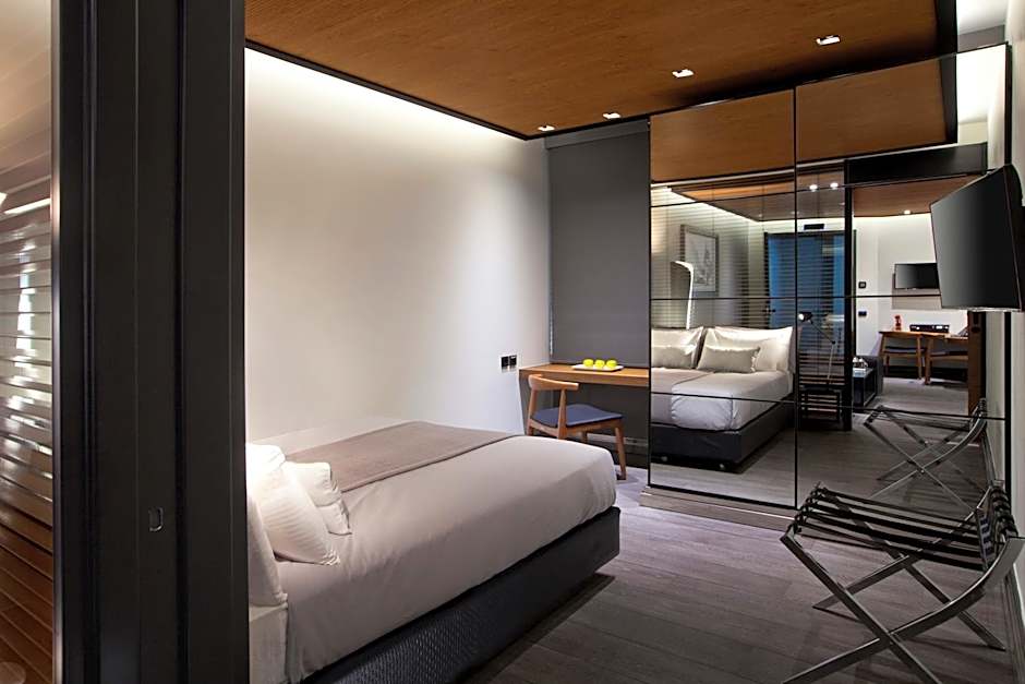MET34 Athens Hotel