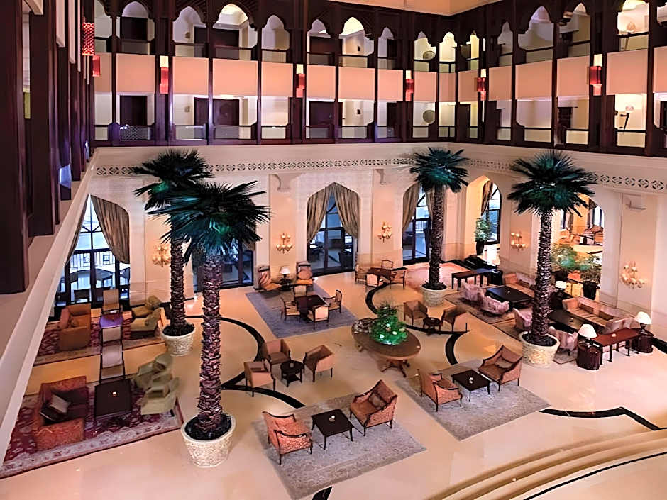 Shangri-La Hotel Apartments Qaryat Al Beri