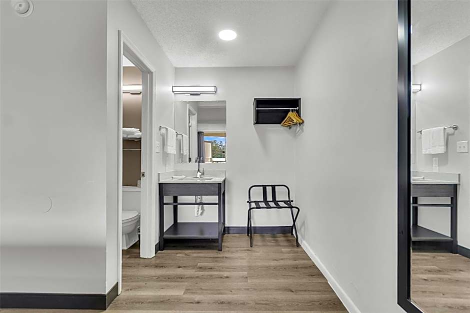 Motel 6 Summerville, SC Charleston