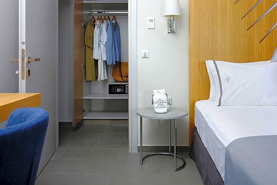 Lagouvardos Village Hotel