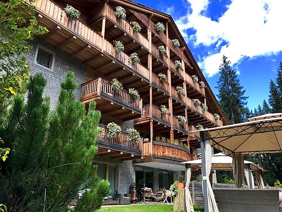 Maribel Hotel