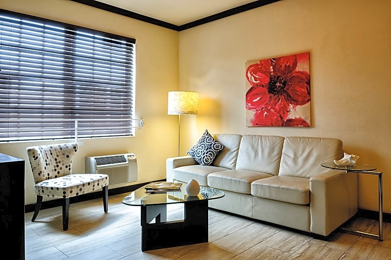 Tradewinds Apartment Hotel