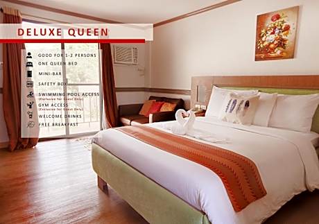 Deluxe Queen Room