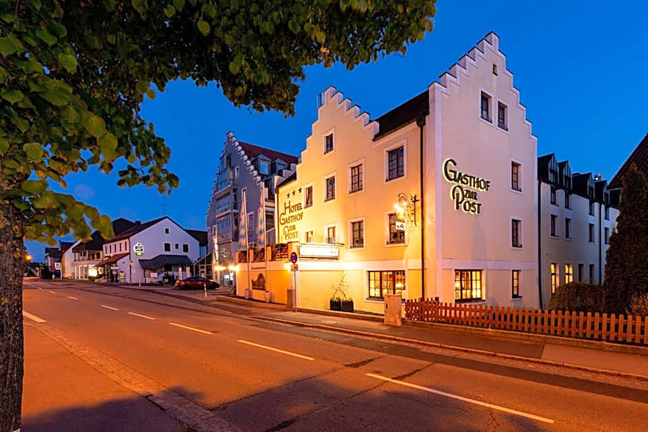 Zur Post Kummersbruck Hotel & Tiny Houses