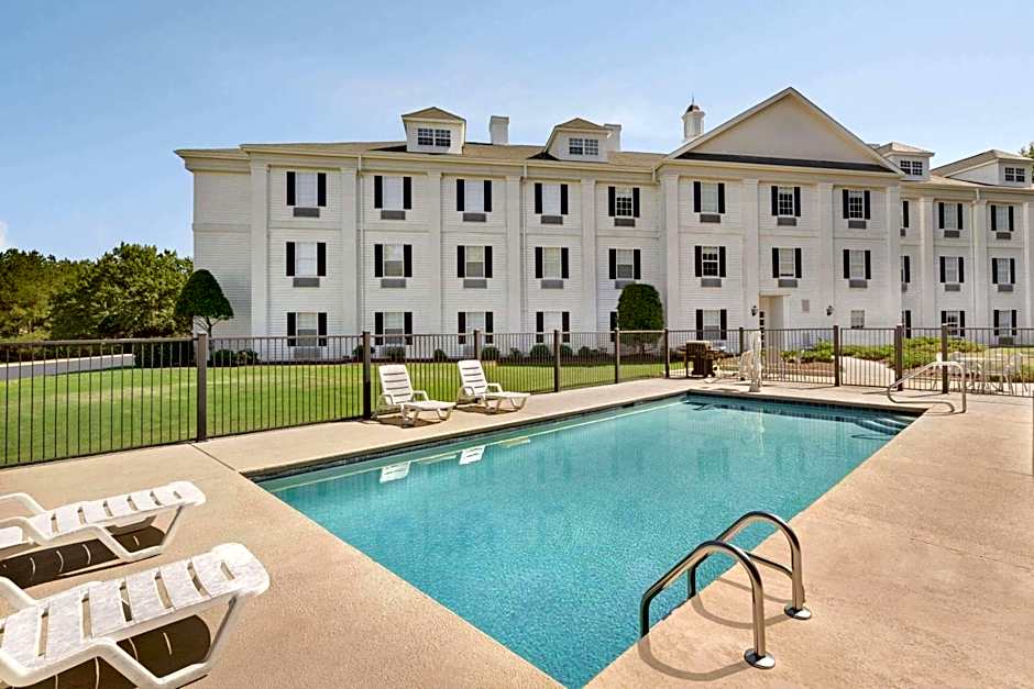 Baymont by Wyndham Henderson Oxford