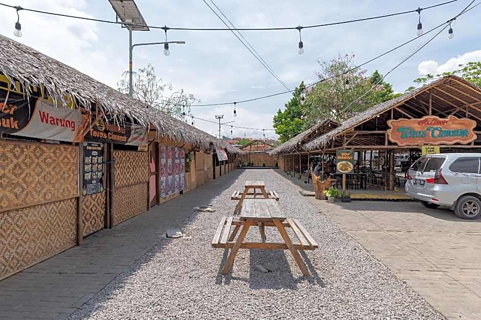 RedDoorz Container @ Teras Cimanuk Garut