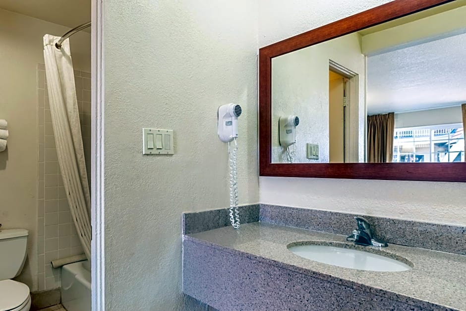 Americas Best Value Inn & Suites Flagstaff