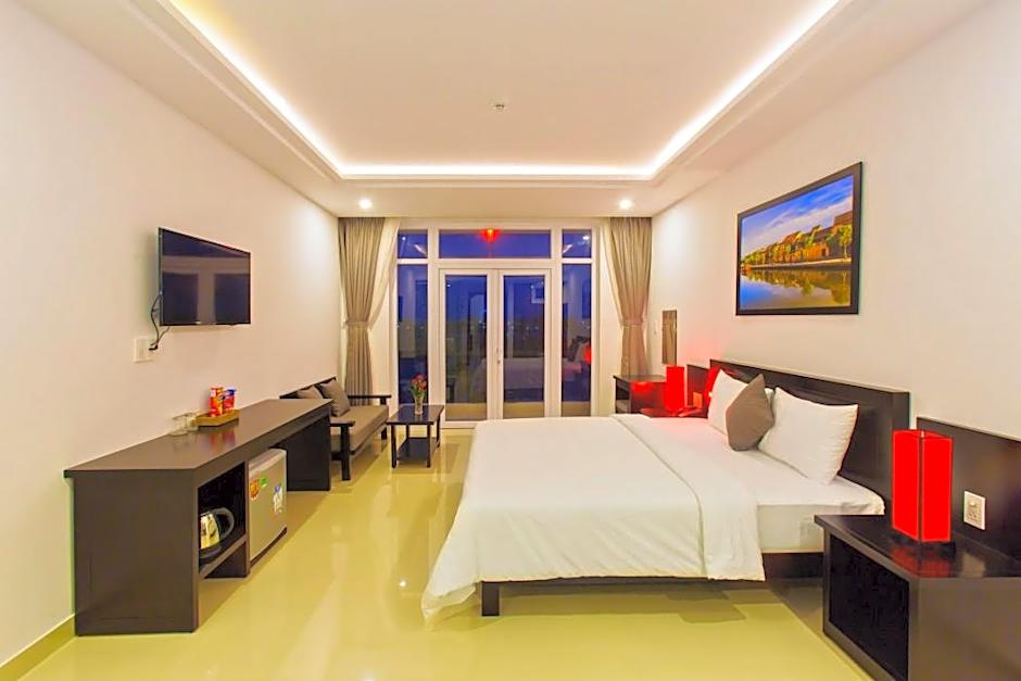 Riverside White House Hotel