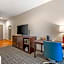 Comfort Inn & Suites Verona at Turning Stone Resort Casino