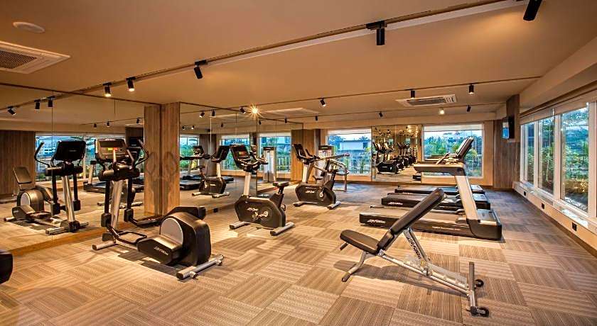 Lemon Tree Premier City Center Pune