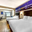Clarion Pointe Louisville East
