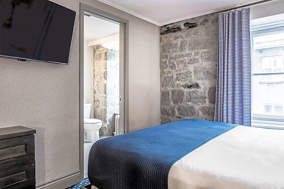 Hotel Louisbourg