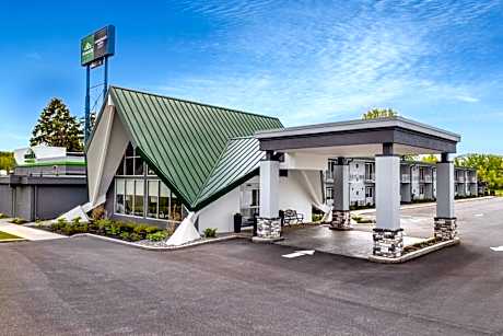 Wingate by Wyndham Geneva at SPIRE Academy