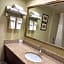 Vista Suites Pigeon Forge, SureStay Collection by BW