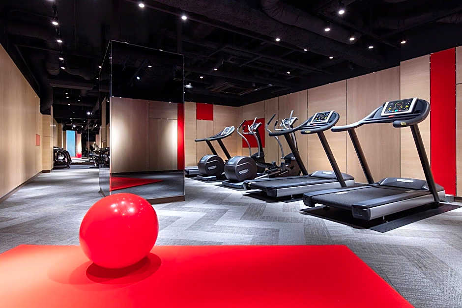 Courtyard by Marriott Shin-Osaka Station