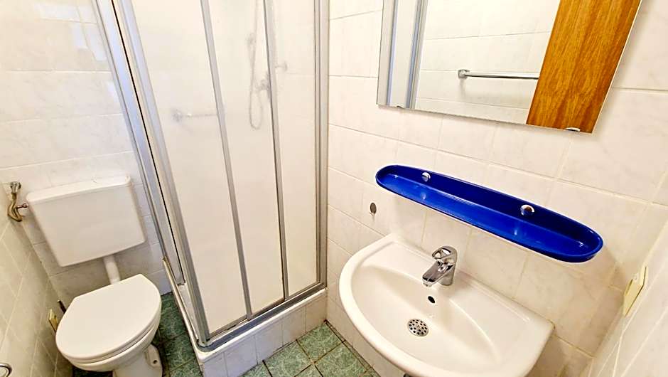 Zur Schönen Lau- Monteurzimmer