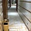 Meiling Hotel (Guangzhou IGC Tiande Square liede subway station shop)
