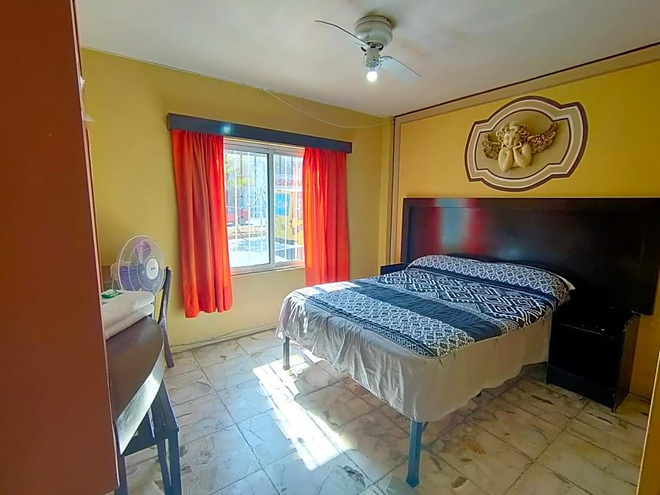 OYO Hotel Colon