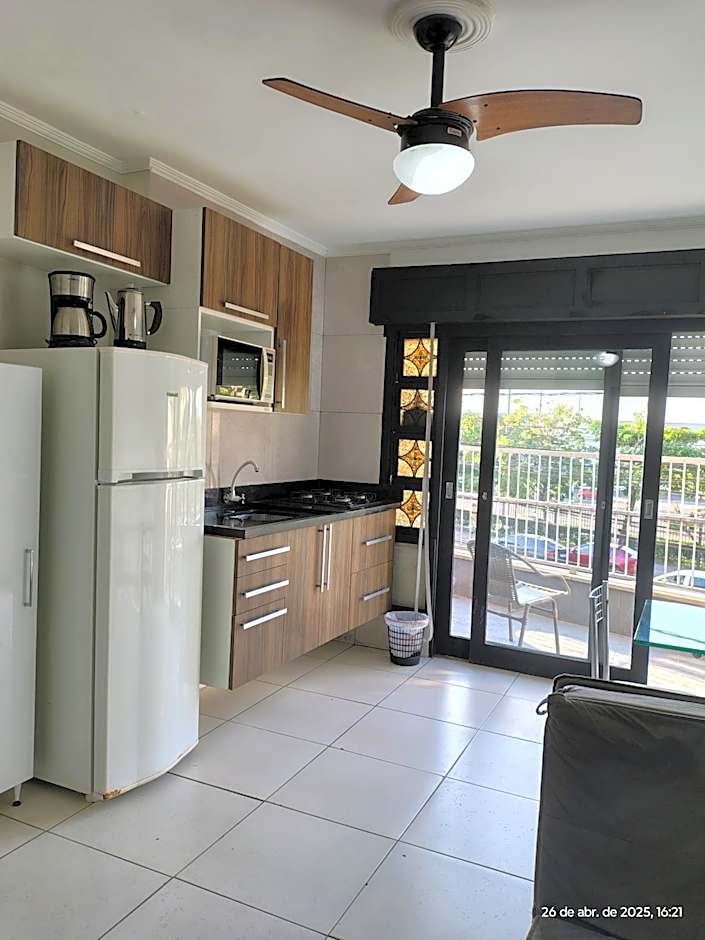 Hostap de frente com sacada