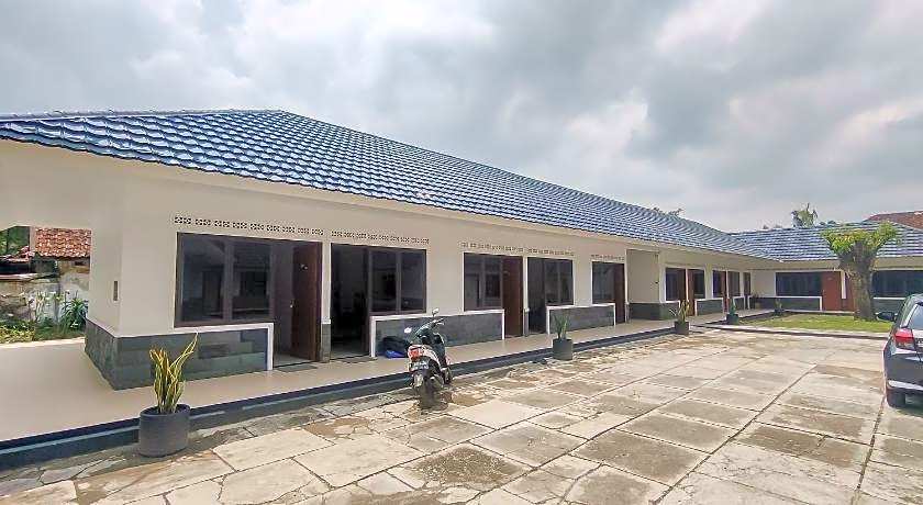 Roemah Ciremay RedPartner – Bandung, KY