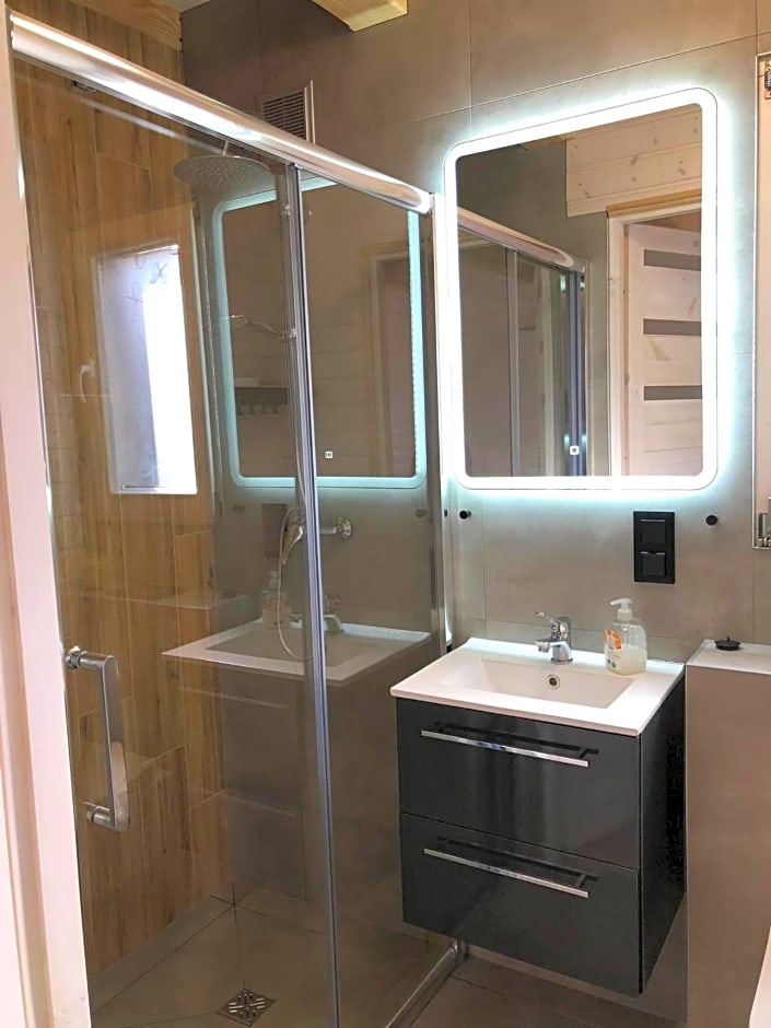 Domki Kapitańskie z prywatnym polem do gry w Mini Golf