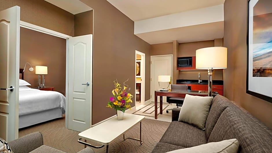 Sheraton Suites Calgary Eau Claire