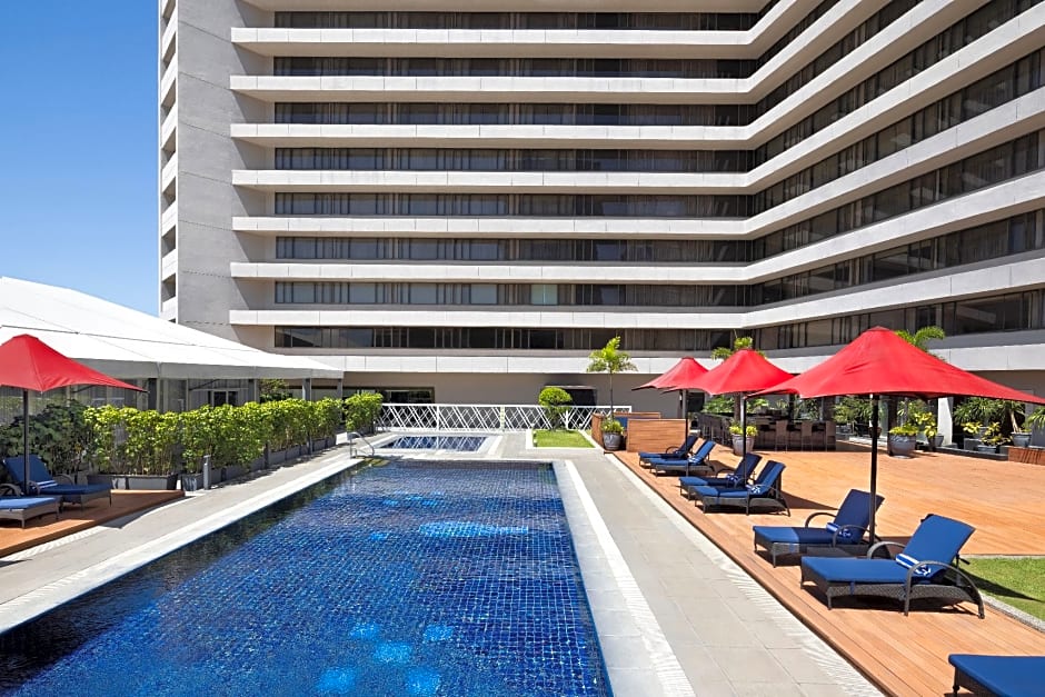 Dusit Thani Manila Hotel