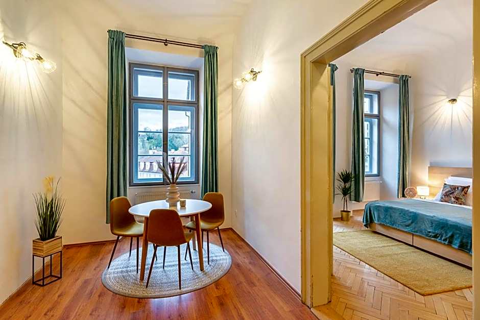 Primavera - Castle view apartments