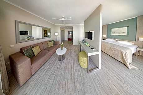 Superior Junior Suite