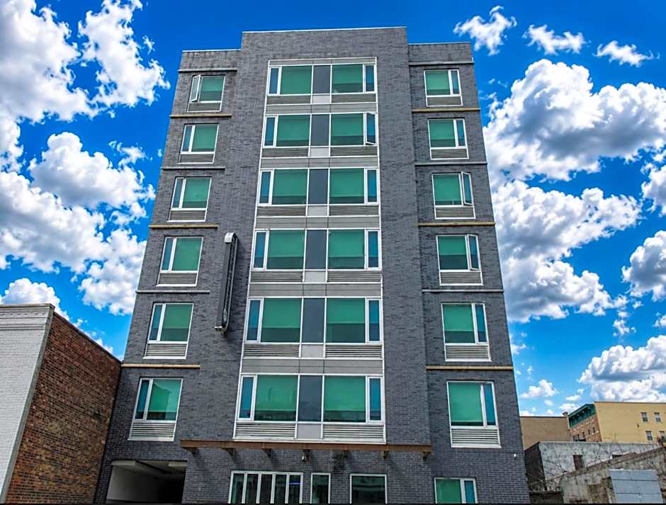 Umbrella Hotel Bronx