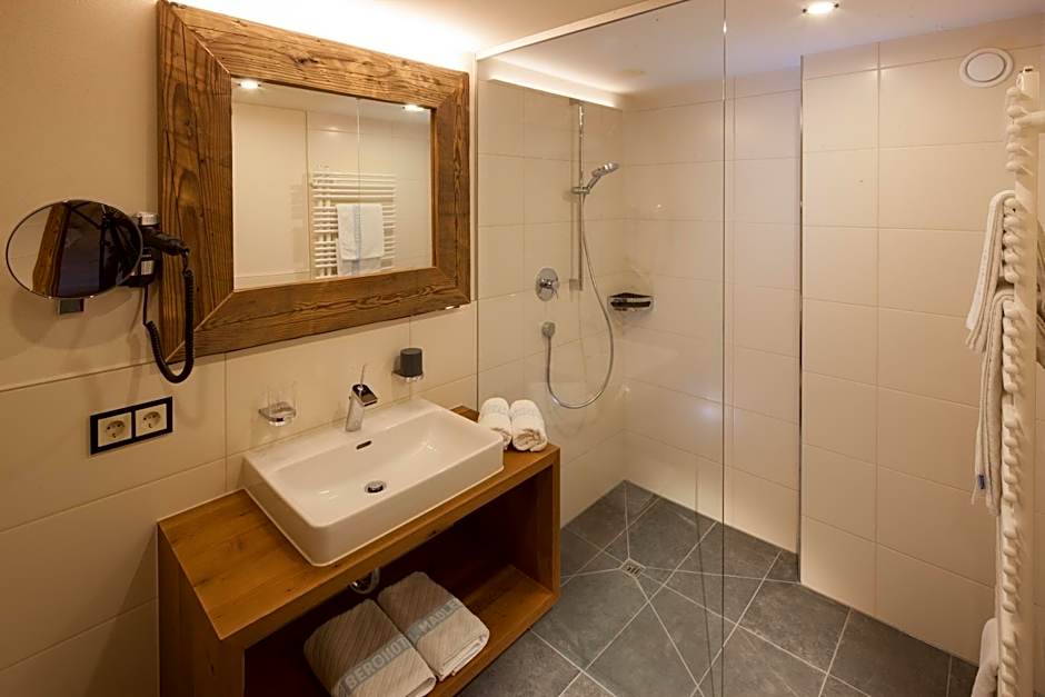 Alpine Lifestyle Berghotel Madlener