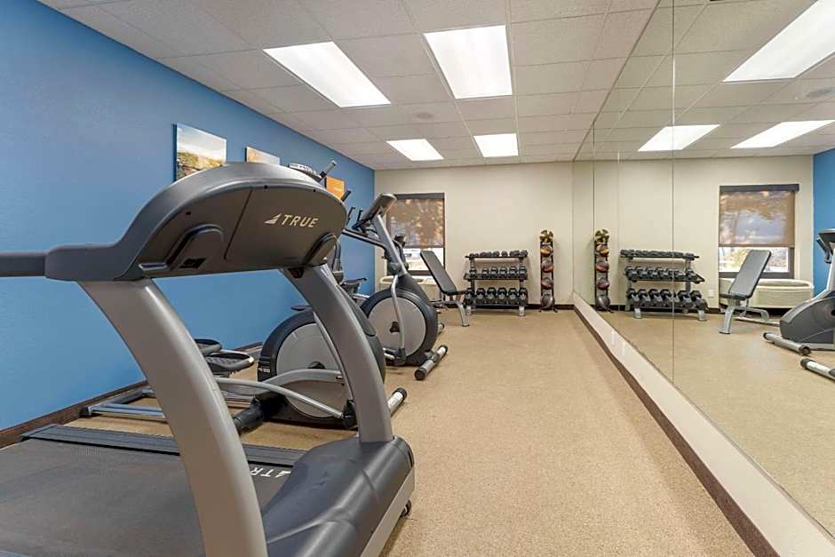 Comfort Inn & Suites Johnstown - Richland Town Center