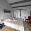 Les Yeux Bleus Bed & Breakfast