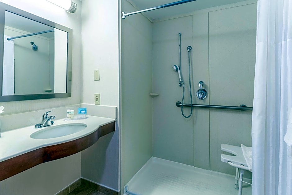 Hampton Inn By Hilton Boston-Peabody