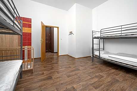 Quadruple Room with Private Bathroom