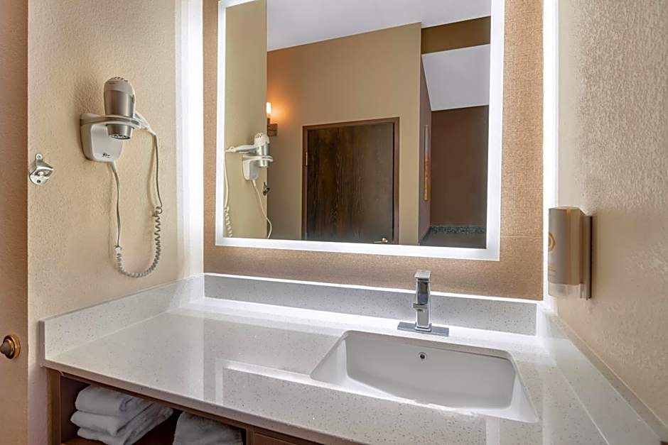 Comfort Inn & Suites Butler