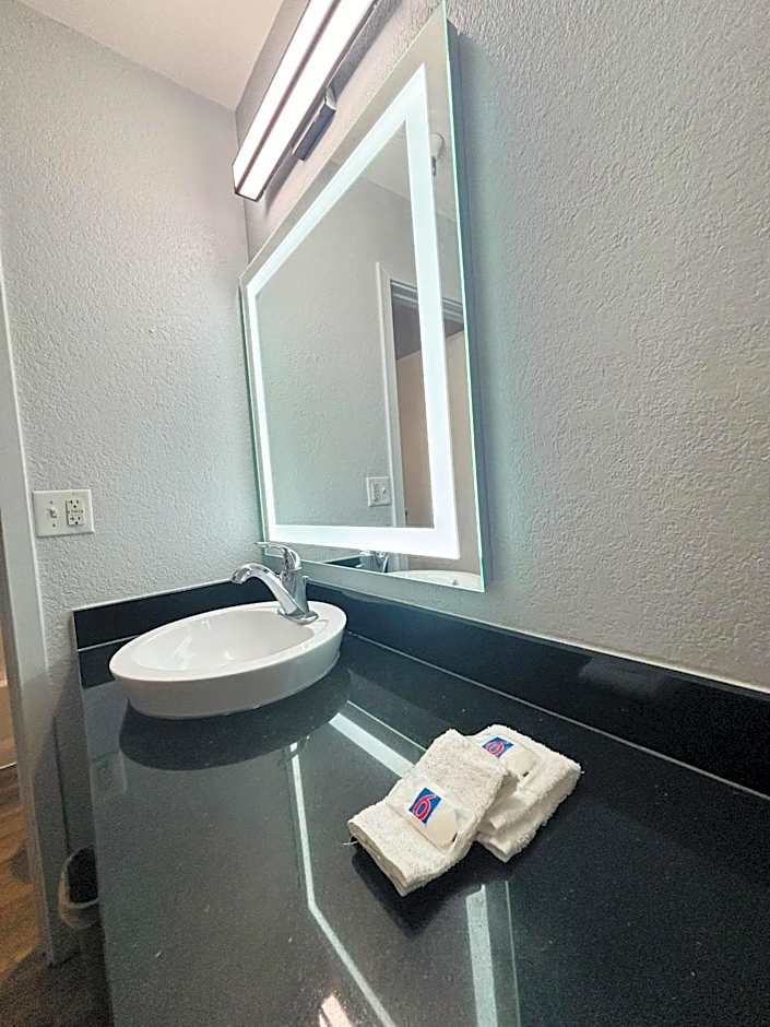 Motel 6-Santa Ana, CA