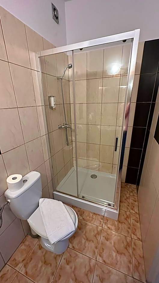 Lezzet PG B&B &TurkishRestaurant