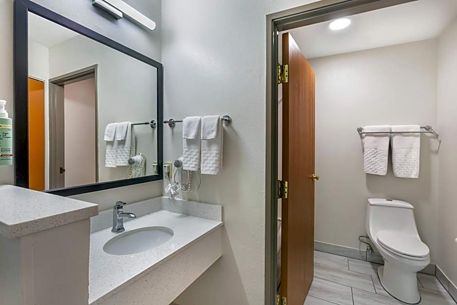 Best Western Gold Poppy Inn