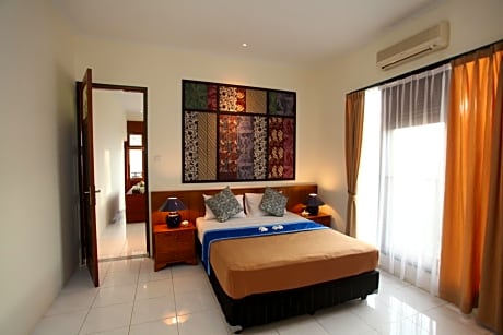 Junior Suite with Garden View
