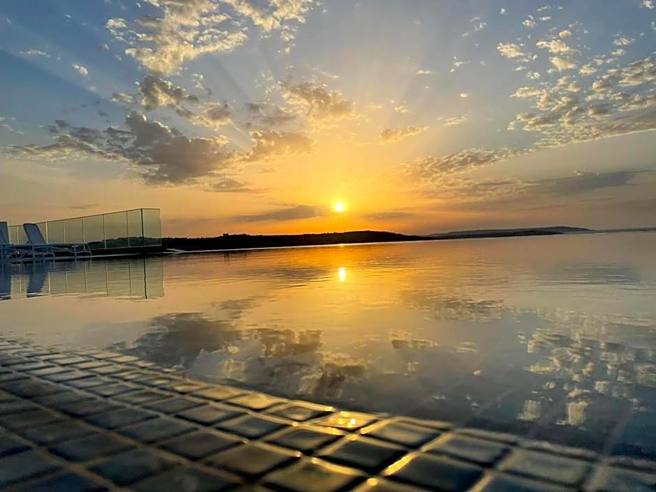 Seaview Hotel - Adults Only 16 Plus