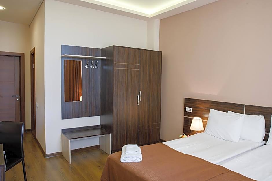 Olympia Garden Hotel