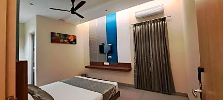ELITE RESIDENCY