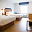 Hampton Inn & Suites by Hilton Laval