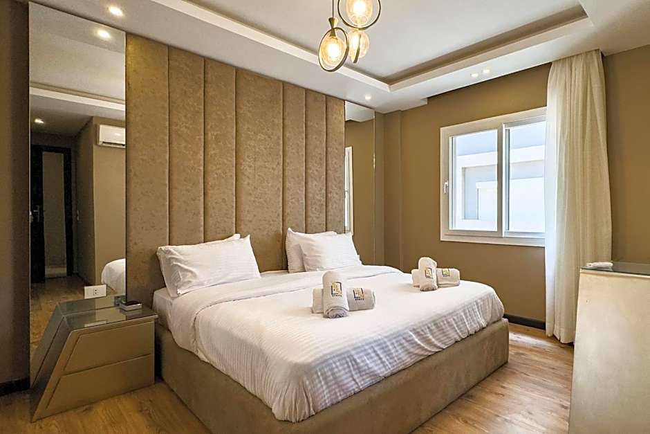 Flattering 2BDR - 5 min to Airport