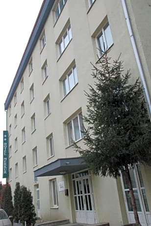 Hotel Merkur