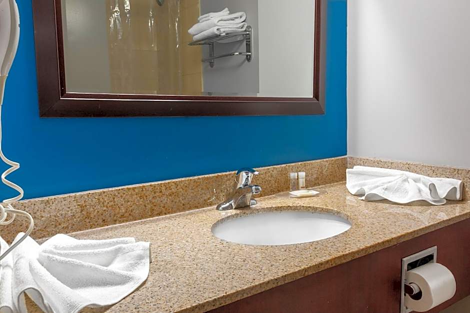 Signature Stay Inn and Suites