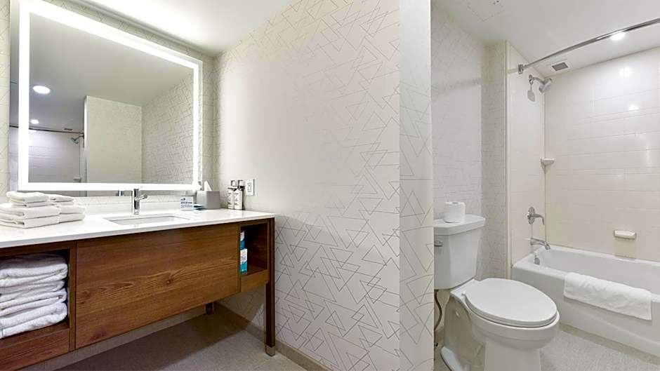 Holiday Inn Express Hotel & Suites Waterloo - St. Jacobs Area By IHG